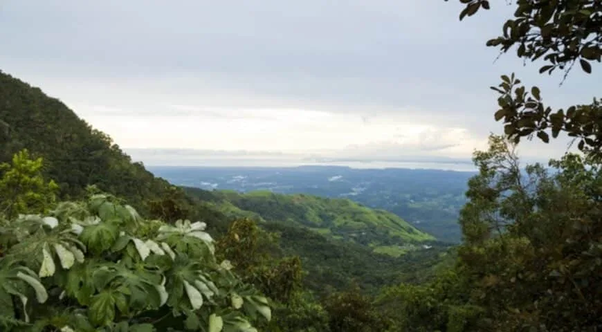 En la montaña la protección contra los rayos solares debe ser mayor 1 montana