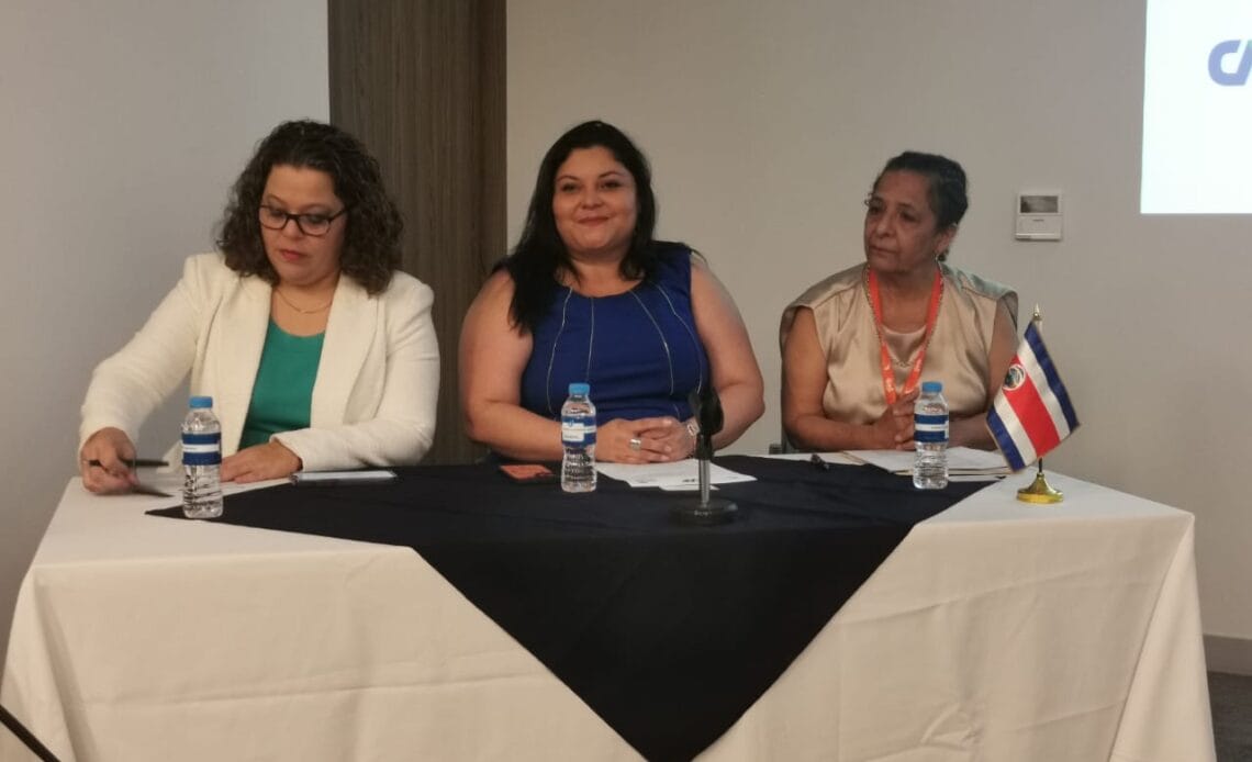 Culmina con éxito I parte del proyecto de inclusión financiera para las mujeres 1 Viceministra Presidenta Ejecutiva Ministra de la Condicion de la Mujer 1