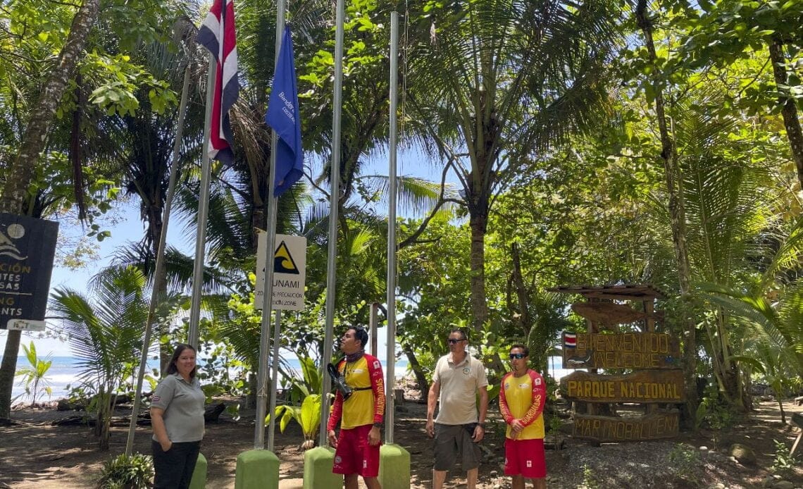 136 playas galardonadas con la Bandera Azul Ecológica 1 bandera azul