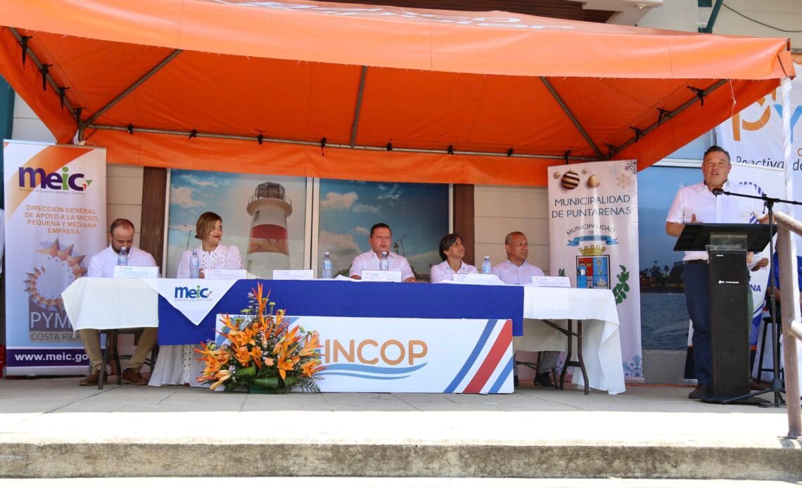 Puntarenas se llenó de emprendimientos el fin de semana 1 IMG 5104