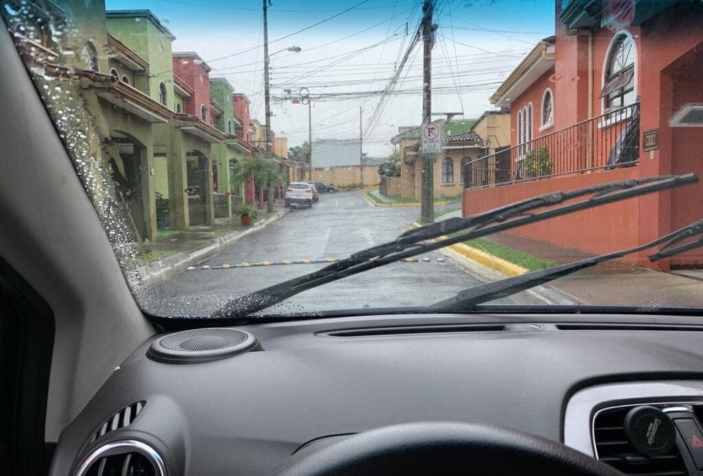 Cuide su carro en la época lluviosa 1 LLUVIAS