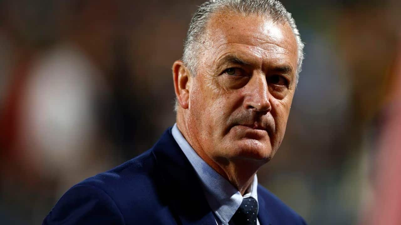 Gustavo Alfaro sería el nuevo técnico de “La Sele”